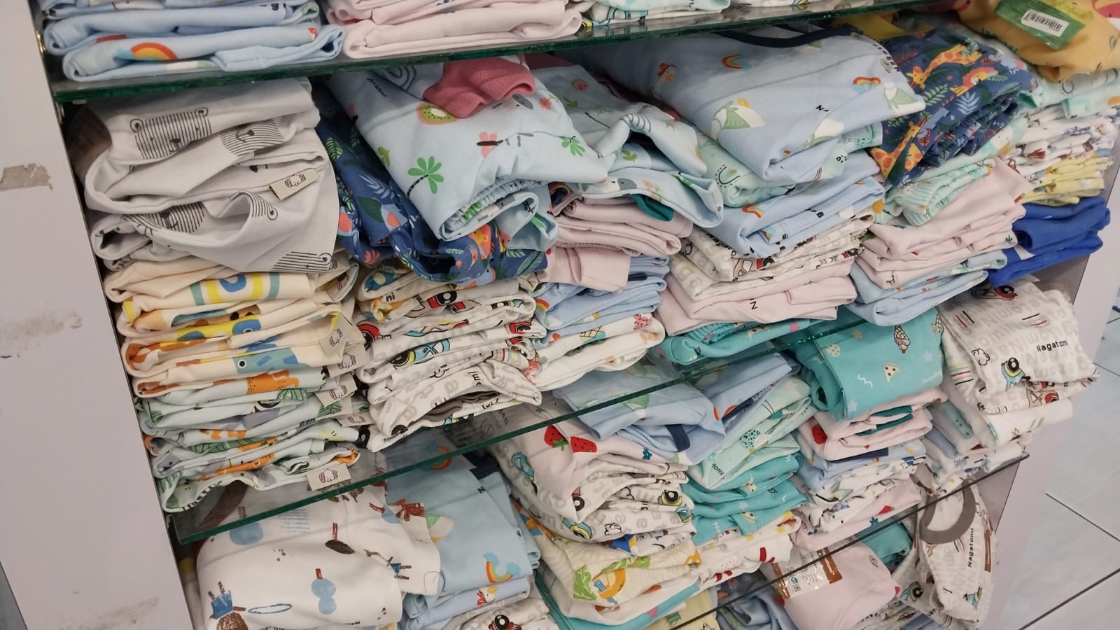 Perlengkapan bayi besar - sprei, bedding, perlengkapan tidur